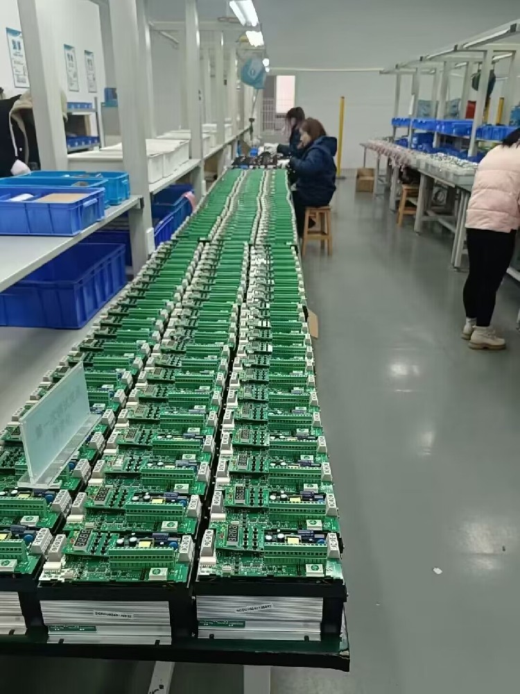 电力调解器在运行时最大电流逐步降低是为什么？？？