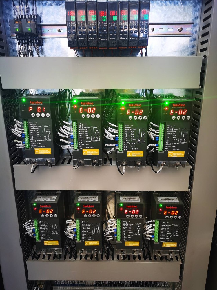 电力调解器不事情了什么缘故原由？？？？