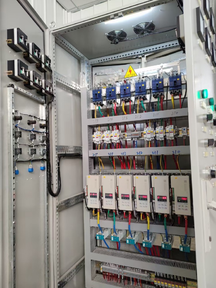 电力调解器的线性度怎样？？？？在调理历程中，，，，输出与输入是否坚持优异的线性关系？？？？