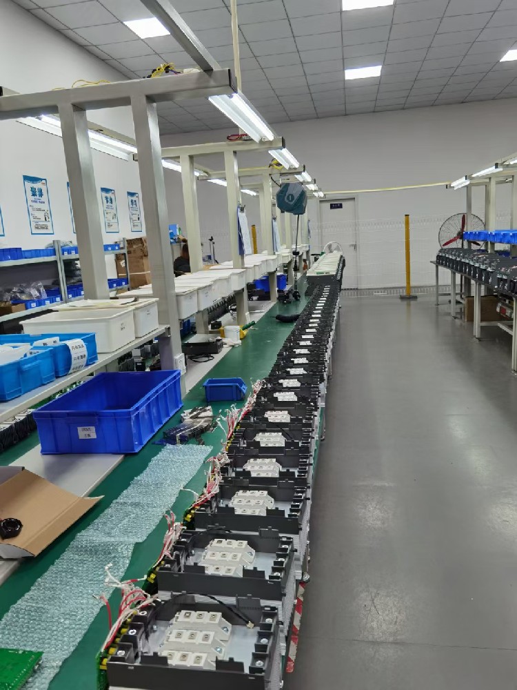 电力调解器的额定电压、额定电流和额定功率是怎样确定的？？？？