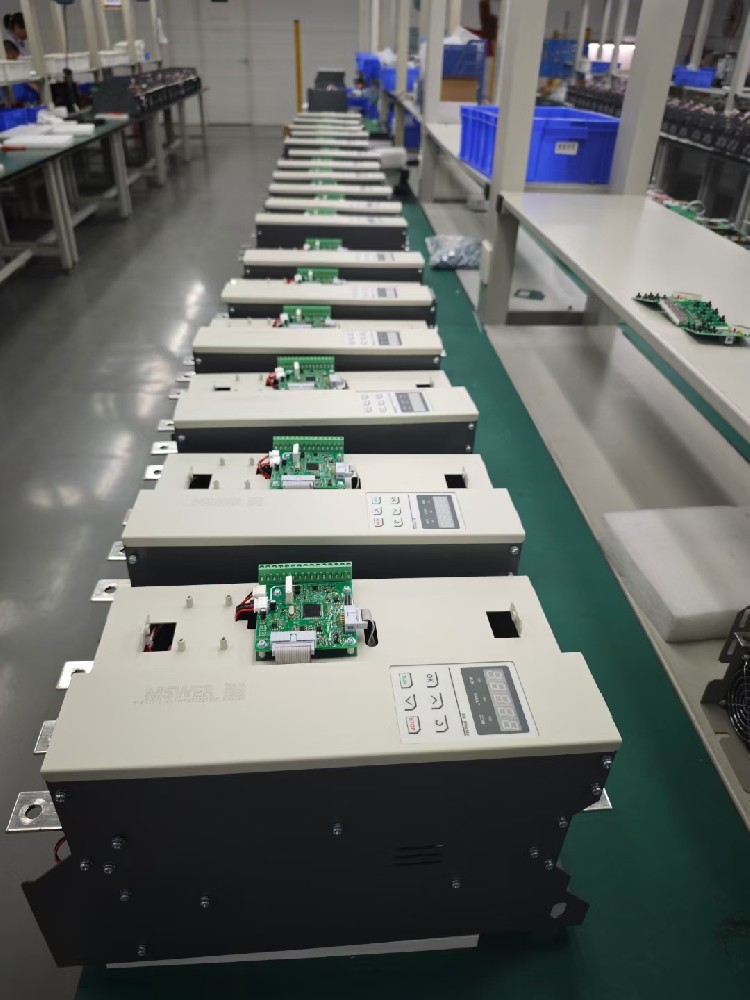 电力调解器操作面板上的部分按键无反应，，，，，，是按键自己故障，，，，，，照旧内部电路问题，，，，，，该怎样维修？？？？？？